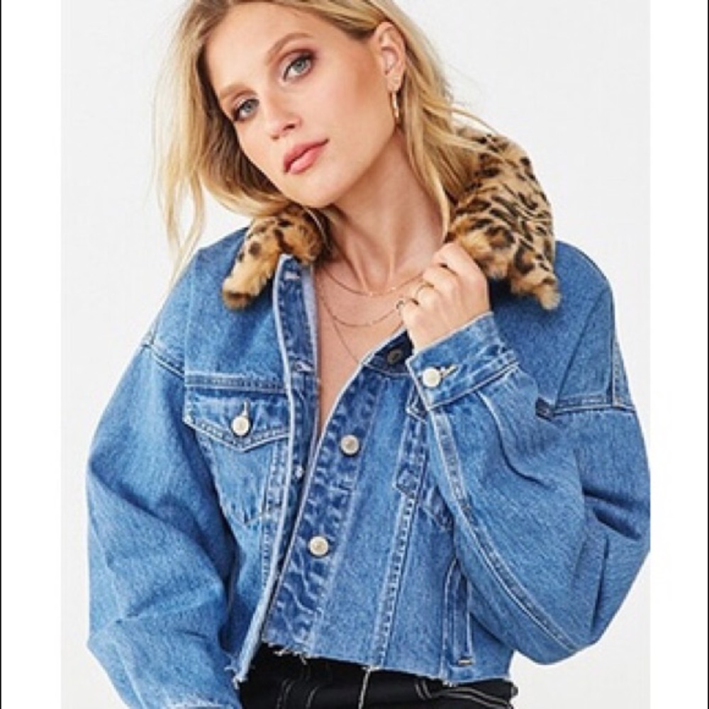 ISO F21 Faux Fur blue Cropped denim Jacket